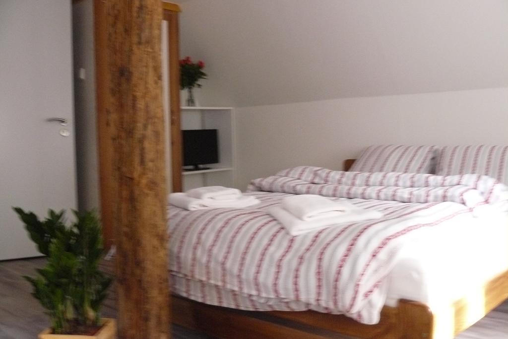 Pension Soutesky Hřensko Habitación foto